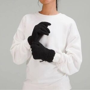 Lululemon textured fleece gloves- black- size m/l